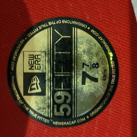 Hat - Picture 2 of 4